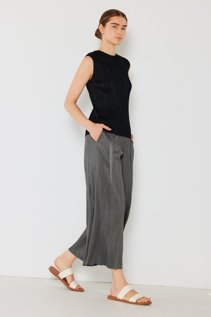 Pleated Wide-Leg Pants with Side Pleat Detail