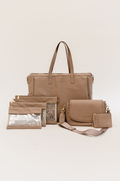 SIGNATURE TOTE CARRY ALL ON BAG