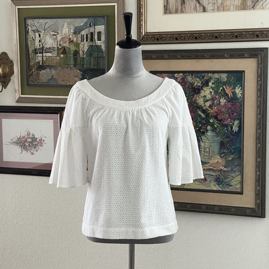 Trina Turk White Cotton Eyelet Blouse w/ Short Bell Sleeves - Small