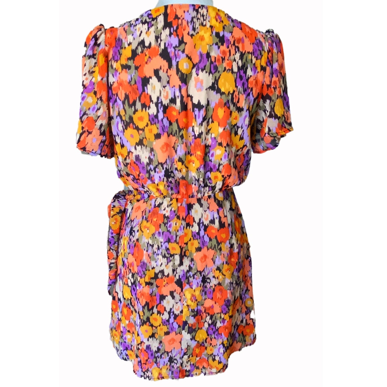 NWOT Honeycloth Floral Wrap Dress - Size Small