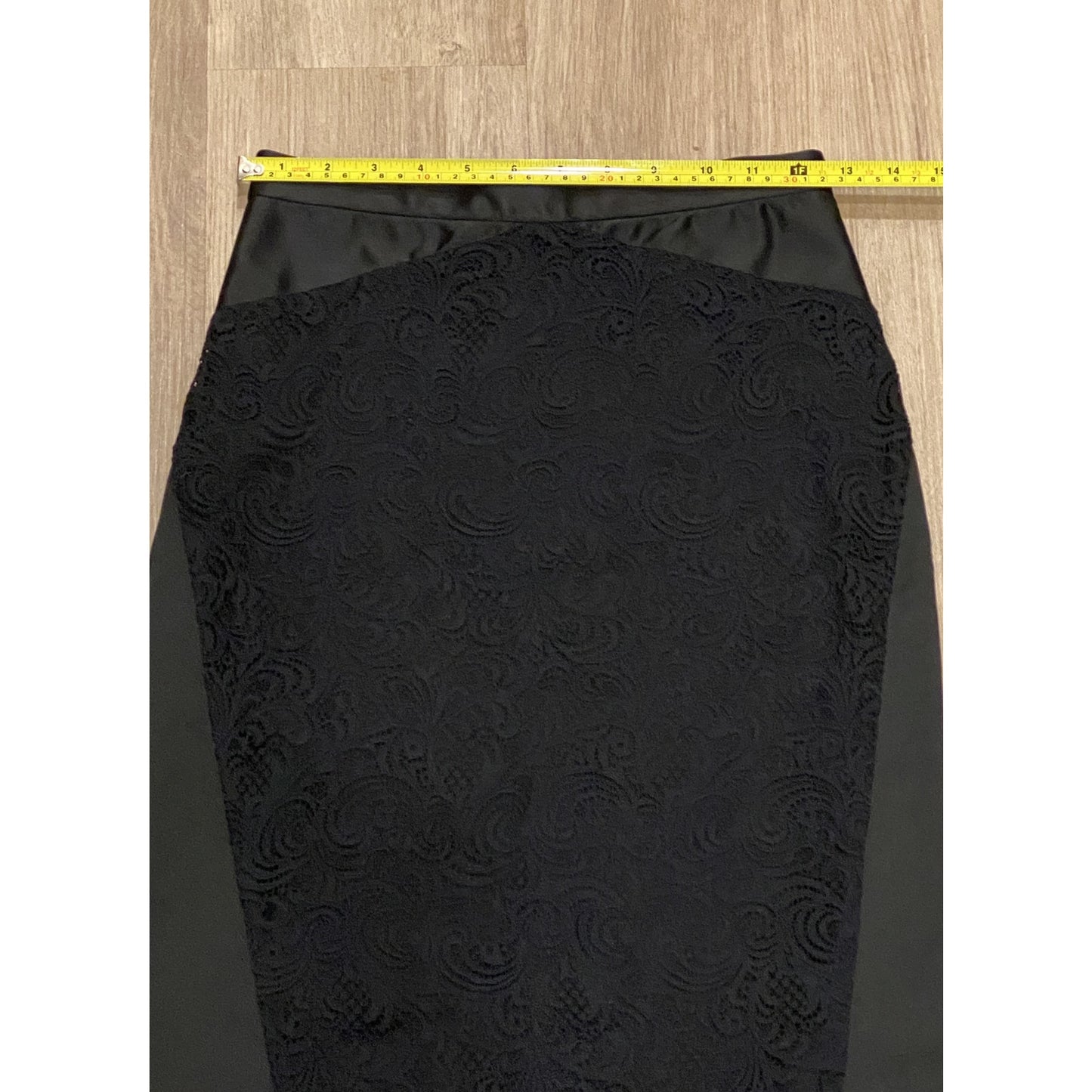 NWT Nicole Miller Artelier Black Venice Lace Zipper Pencil Skirt - Size 0