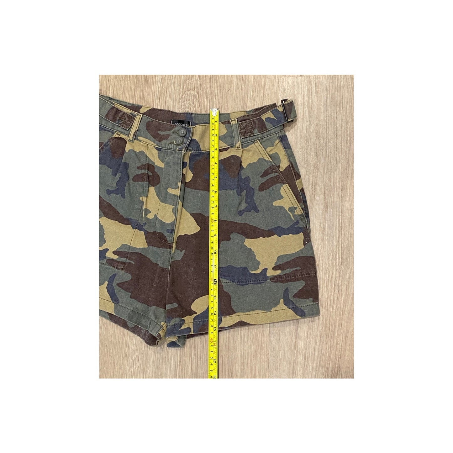 Topshop Y2K High Waisted Camo Shorts Size 6