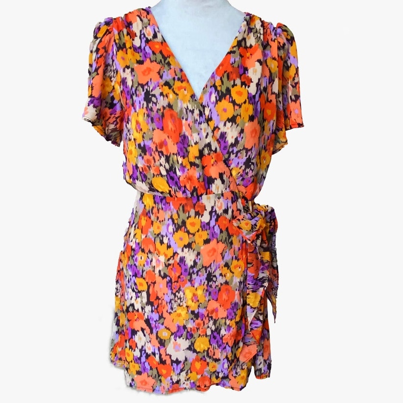 NWOT Honeycloth Floral Wrap Dress - Size Small