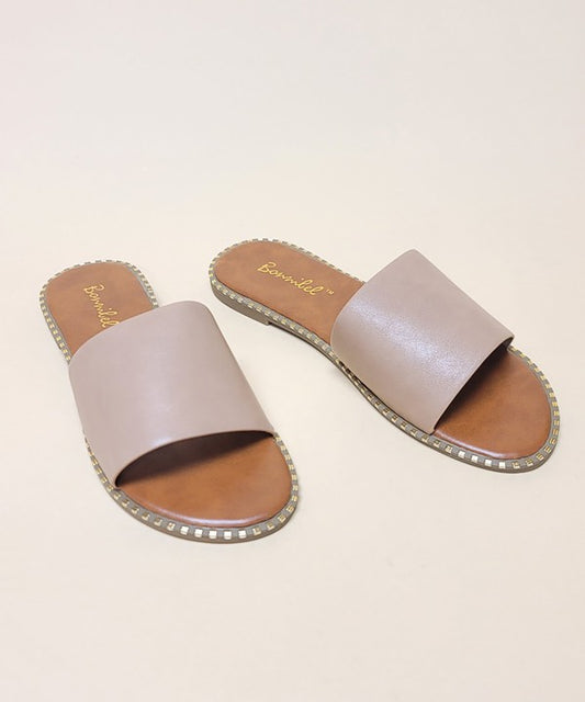 MICAH SLIDE SANDALS