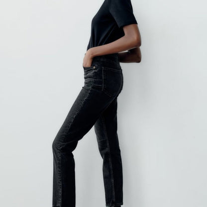 Zara Ankle-Length Black Faded Jeans with Raw Hem - Size 4