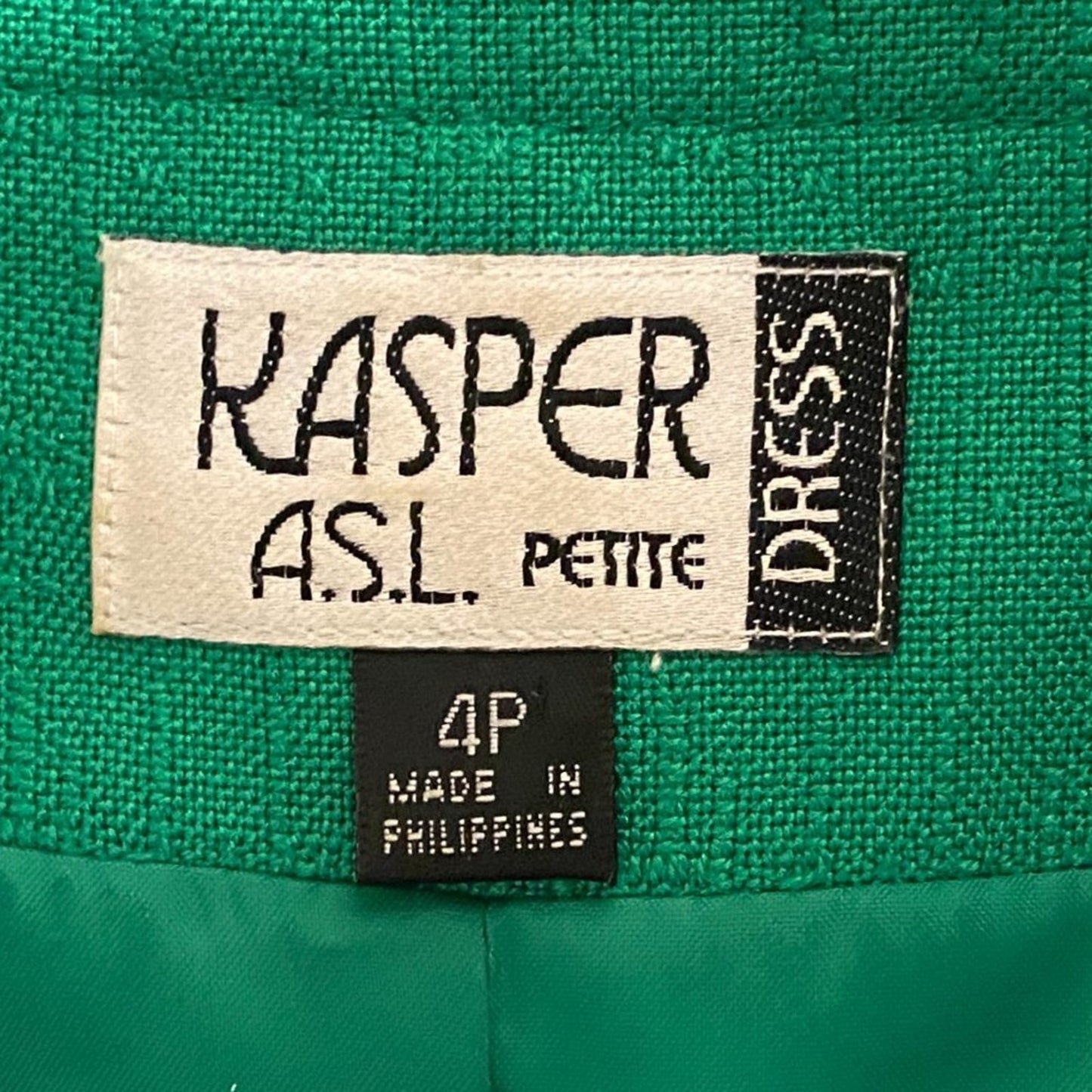 NWOT Kasper Zip Up Professional Top - Size 4P